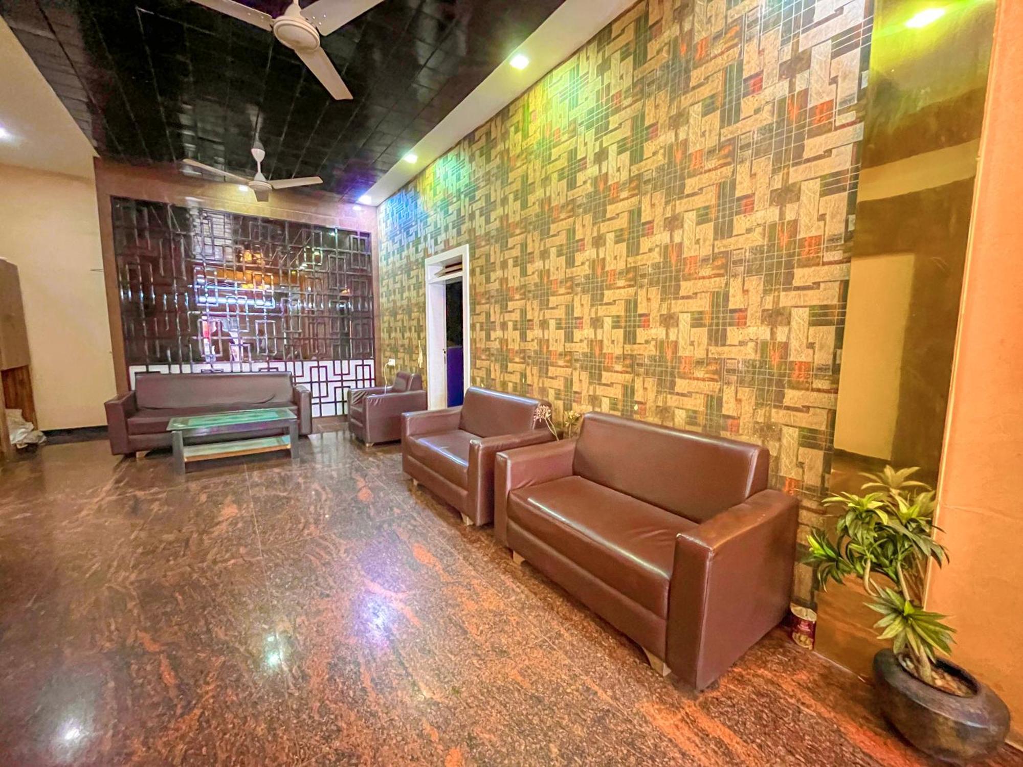 Stayguru Park View Residency 普杰 外观 照片